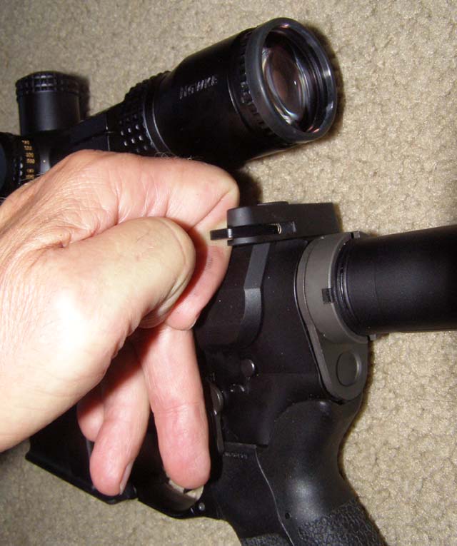 insufficient room with standard charging handle.jpg